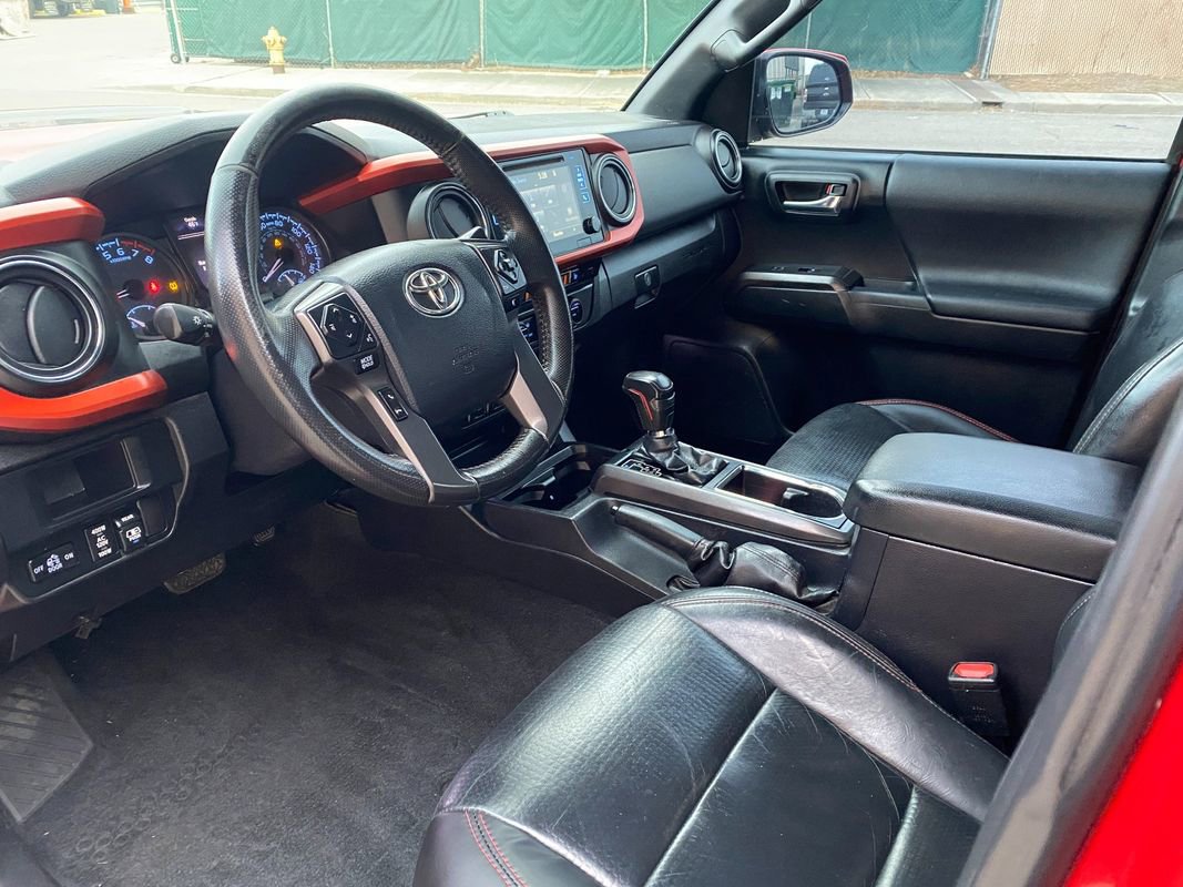 Used 2017 Toyota Tacoma TRD Pro image 12