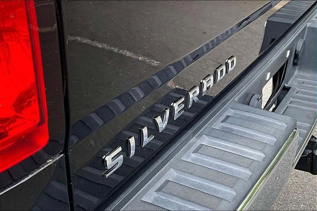 Used 2016 Chevrolet Silverado 1500 LT w/ All Star Edition AWD/4WD image 22