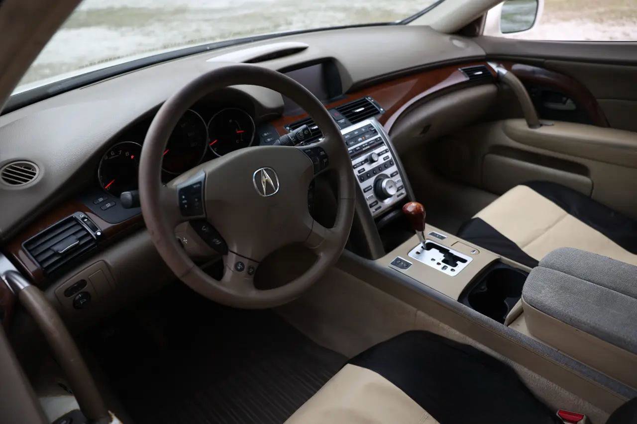 Used 2006 Acura RL image 4