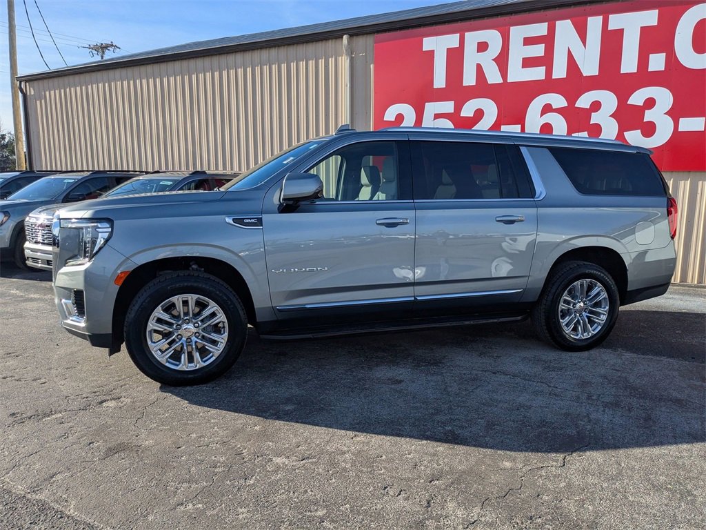 Certified 2024 GMC Yukon XL SLT w/ SLT Luxury Package image 2