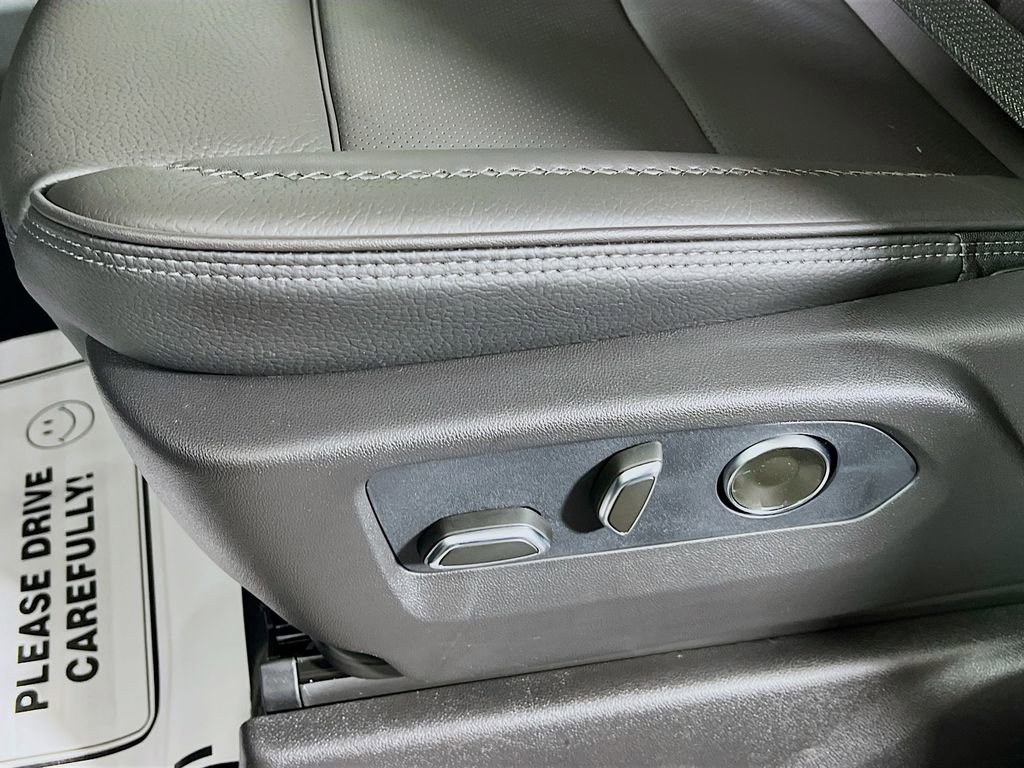 New 2026 GMC Sierra 2500 Denali w/ Denali Reserve Package image 14