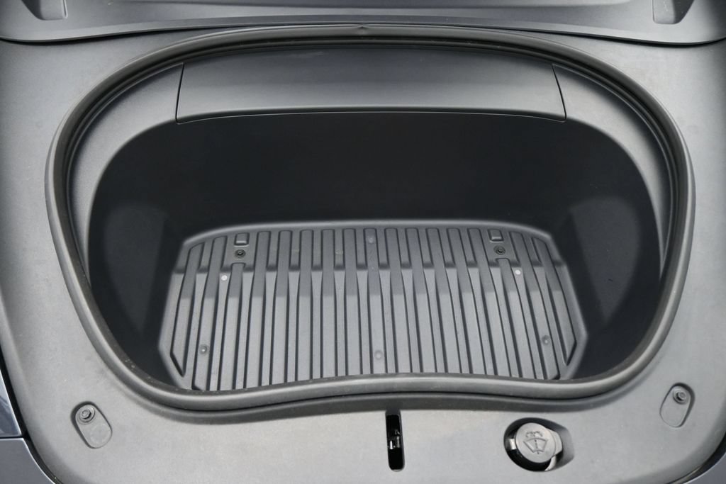 Used 2024 Tesla Model 3 Standard Range RWD image 19