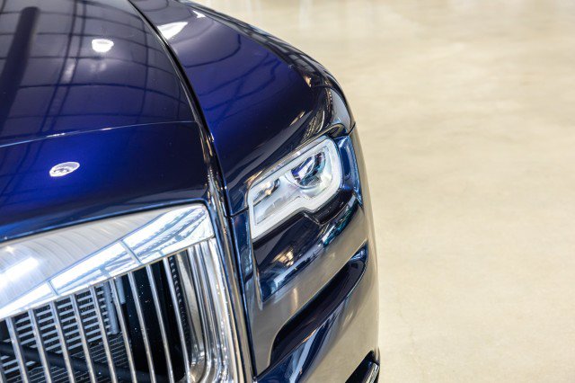 Used 2017 Rolls-Royce Wraith RWD image 10
