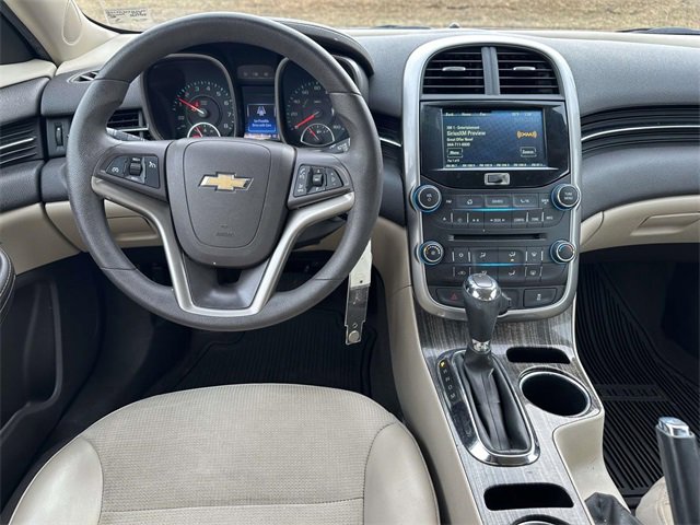 Used 2015 Chevrolet Malibu LT w/ Power Convenience Package image 8