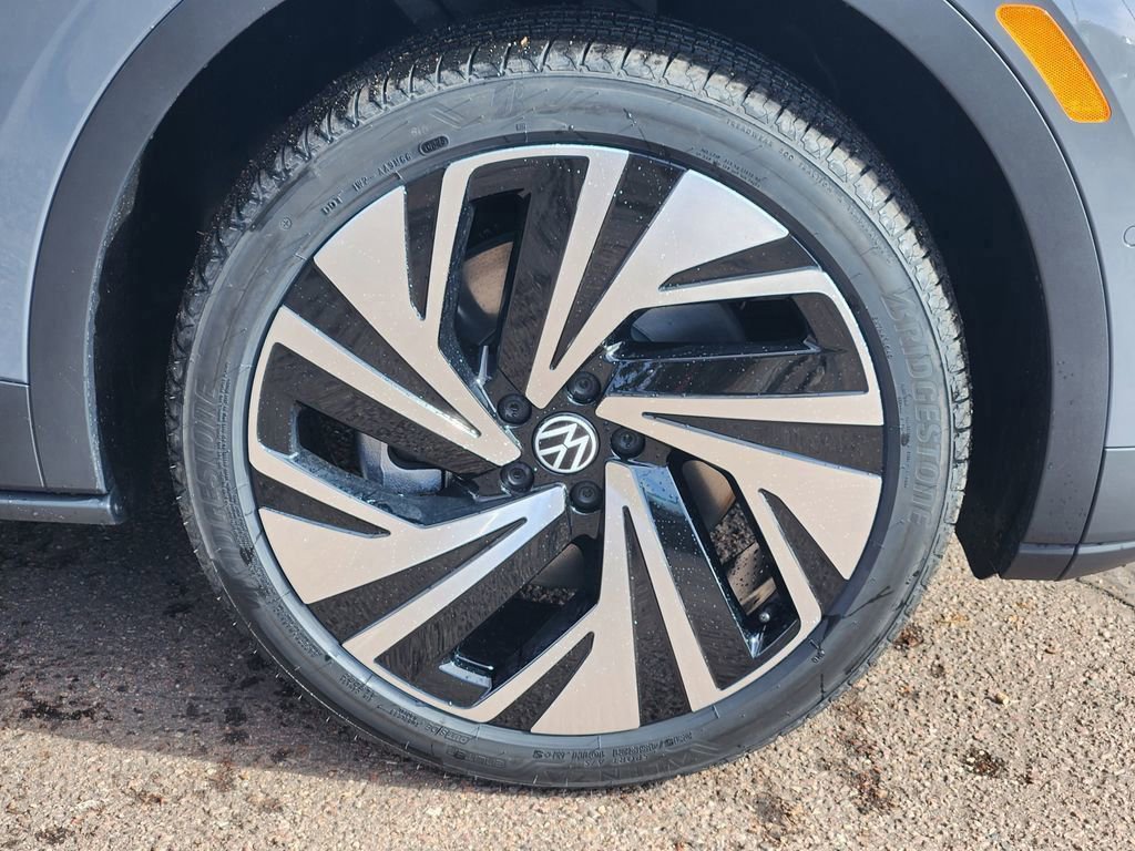 New 2026 Volkswagen ID.4 Pro S Plus AWD/4WD image 29