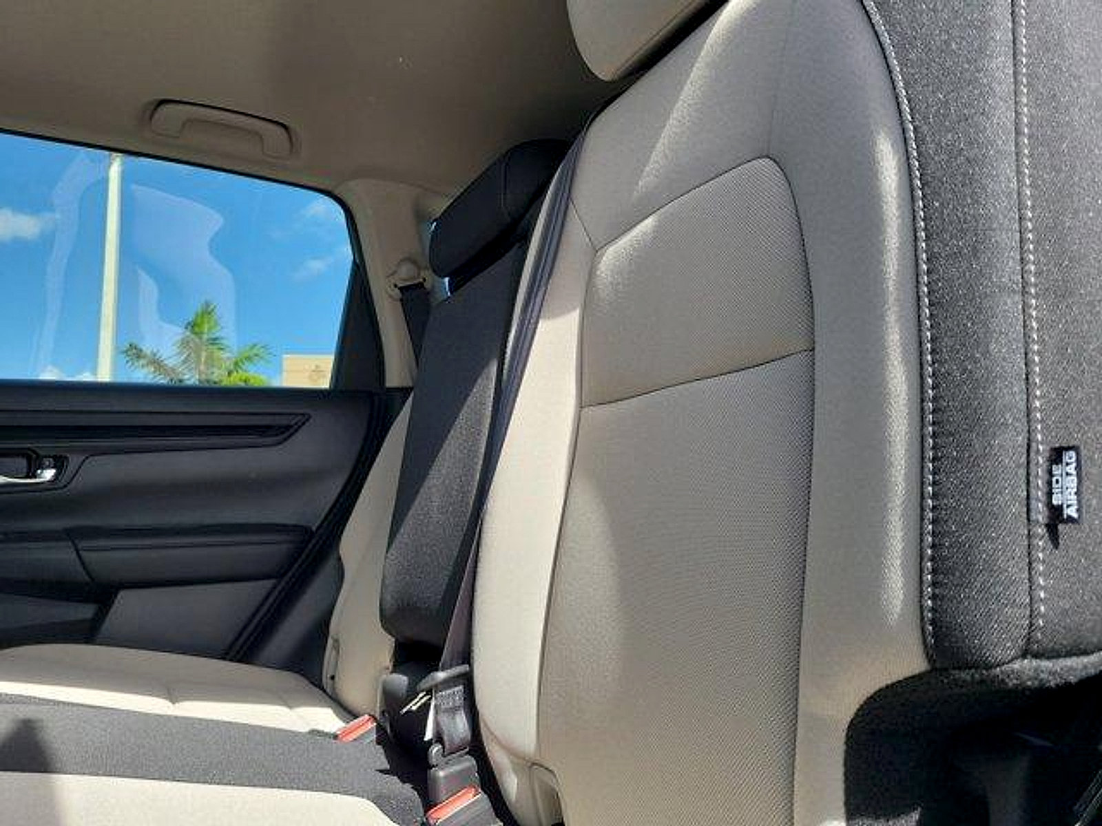 Used 2025 Honda CR-V EX image 12