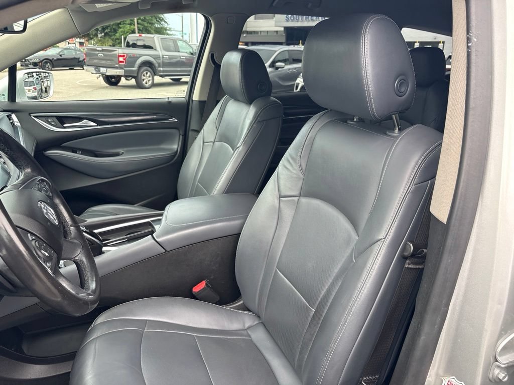 Used 2019 Buick Enclave Essence FWD image 15