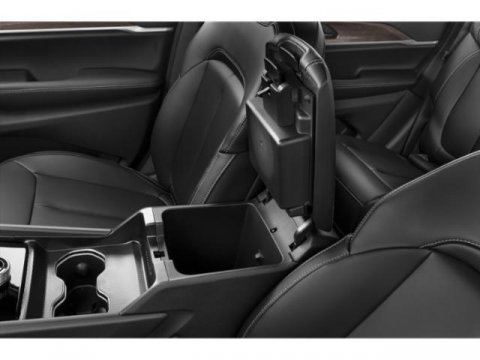 New 2026 Jeep Grand Cherokee Laredo AWD/4WD image 16