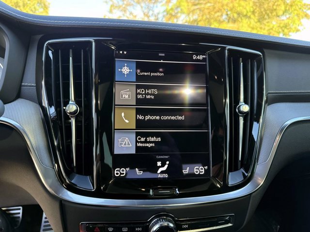 Used 2022 Volvo S60 B5 R-Design w/ Advanced Package AWD/4WD image 23
