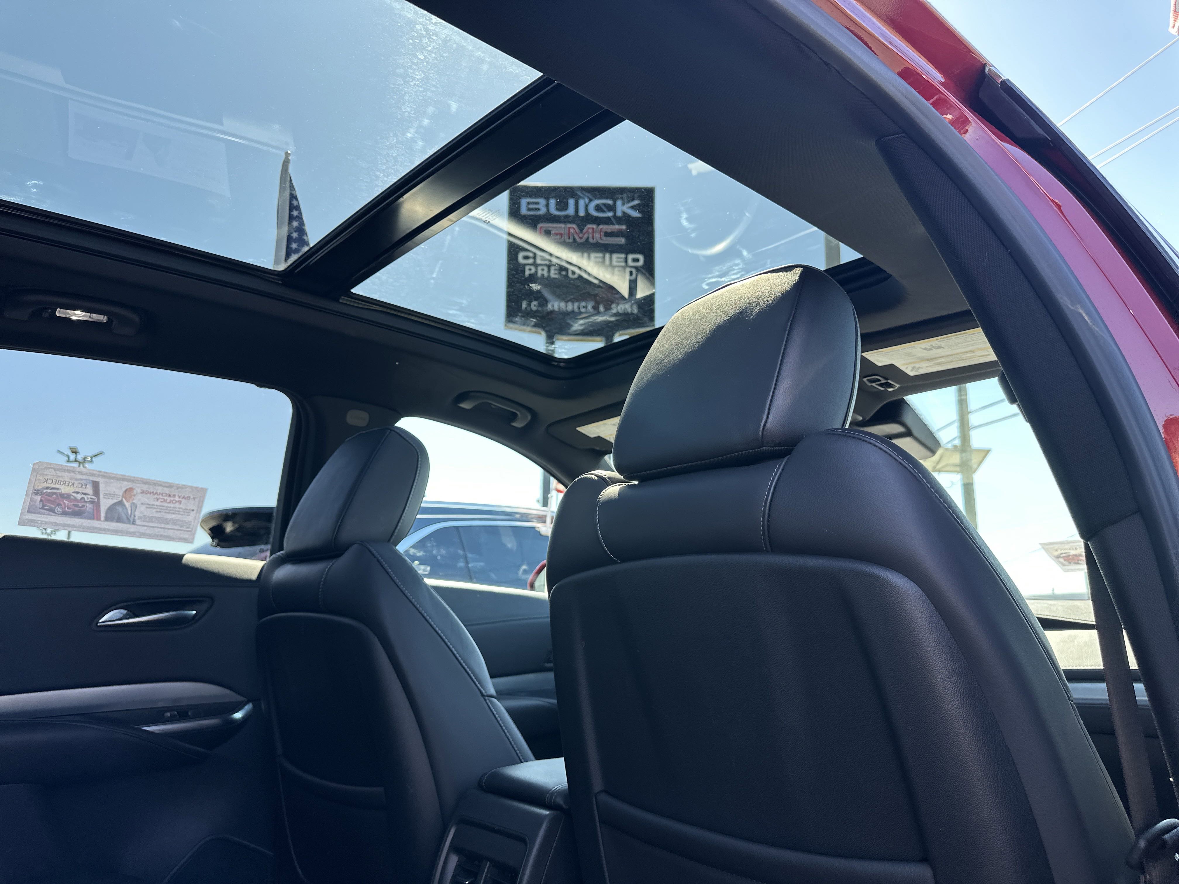 Used 2020 Cadillac XT4 Premium Luxury w/ Cold Weather Package image 16