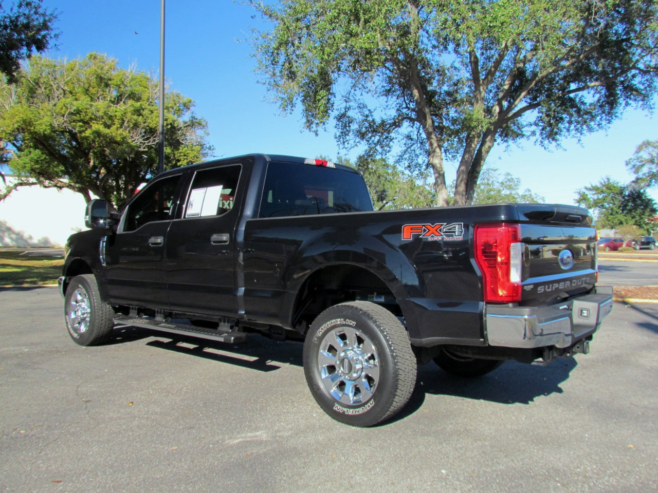 Used 2019 Ford F250 XLT w/ XLT Value Package image 7