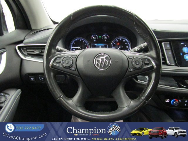 Used 2018 Buick Enclave Essence AWD/4WD image 31