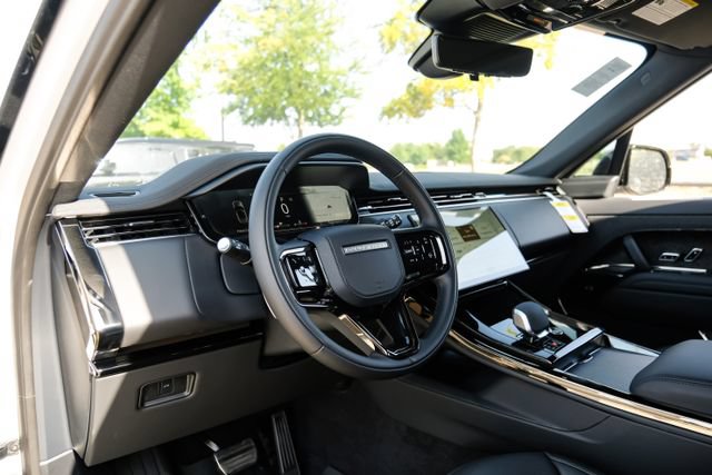 New 2026 Land Rover Range Rover Sport Dynamic SE AWD/4WD image 3