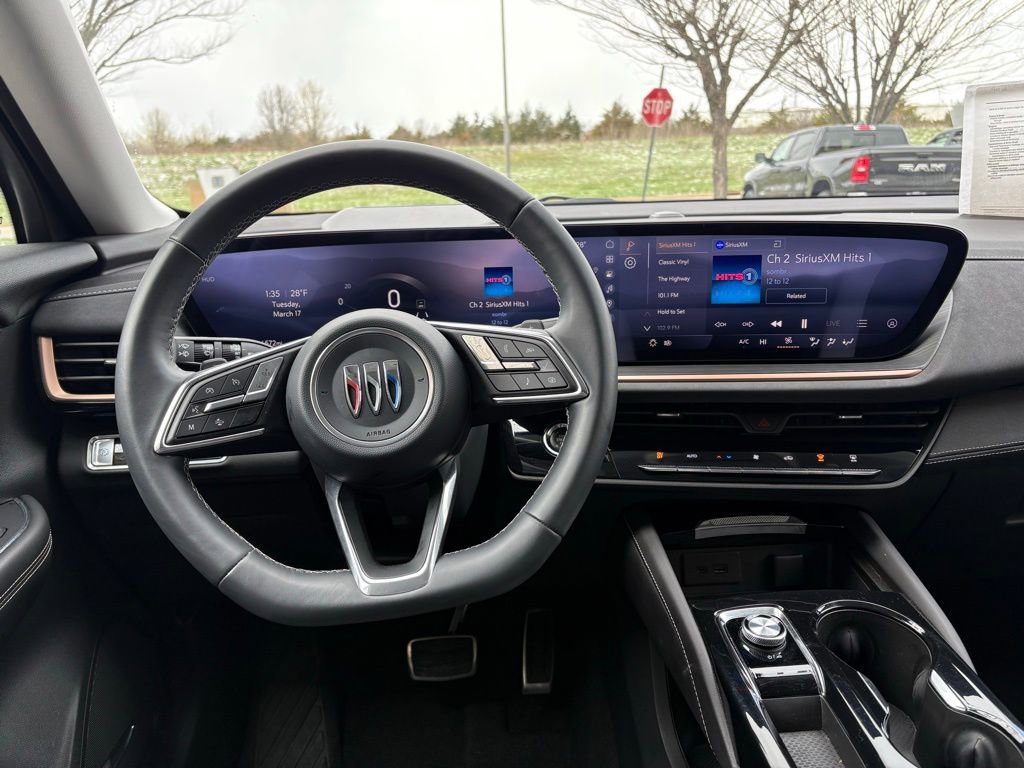 Used 2025 Buick Envision Sport Touring image 27