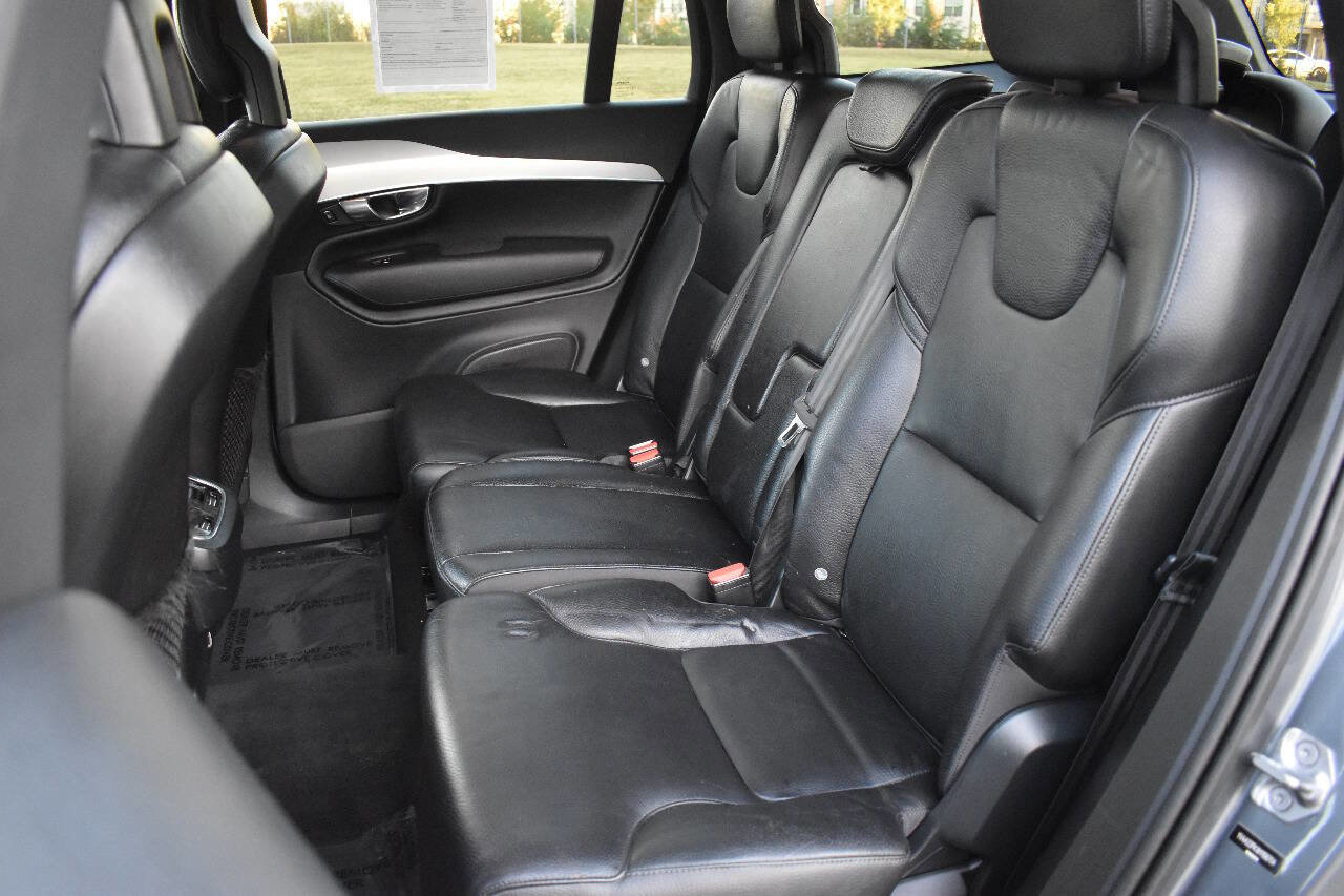 Used 2017 Volvo XC90 T6 Momentum w/ Vision Package image 14