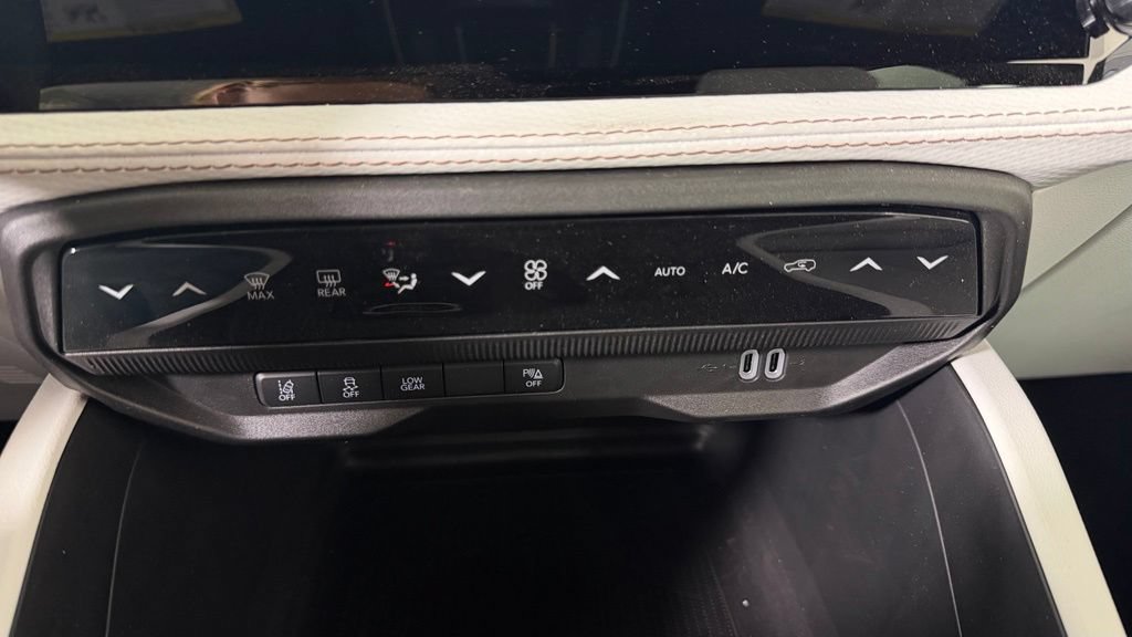 New 2026 Jeep Cherokee Limited AWD/4WD image 22