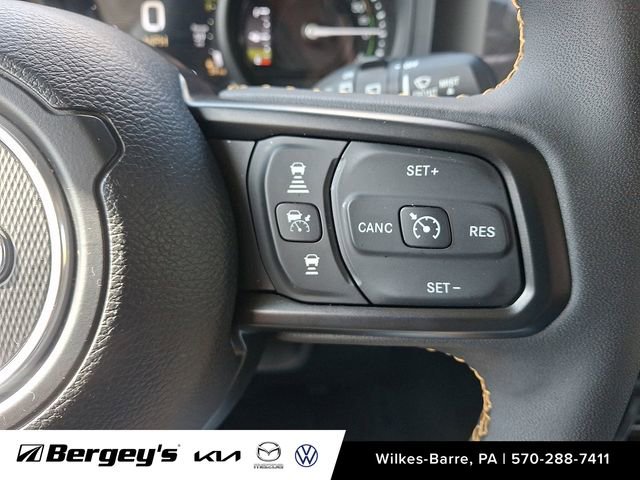 Used 2024 Jeep Wrangler Unlimited w/ Convenience Group image 24