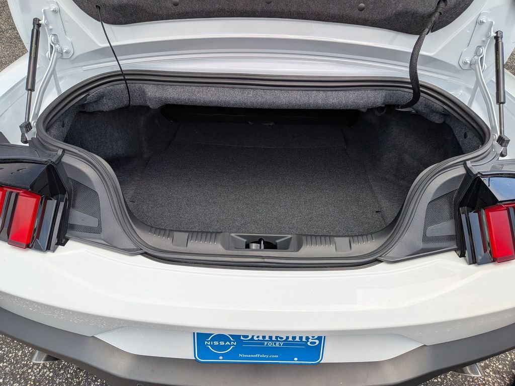 Used 2025 Ford Mustang Premium RWD image 27