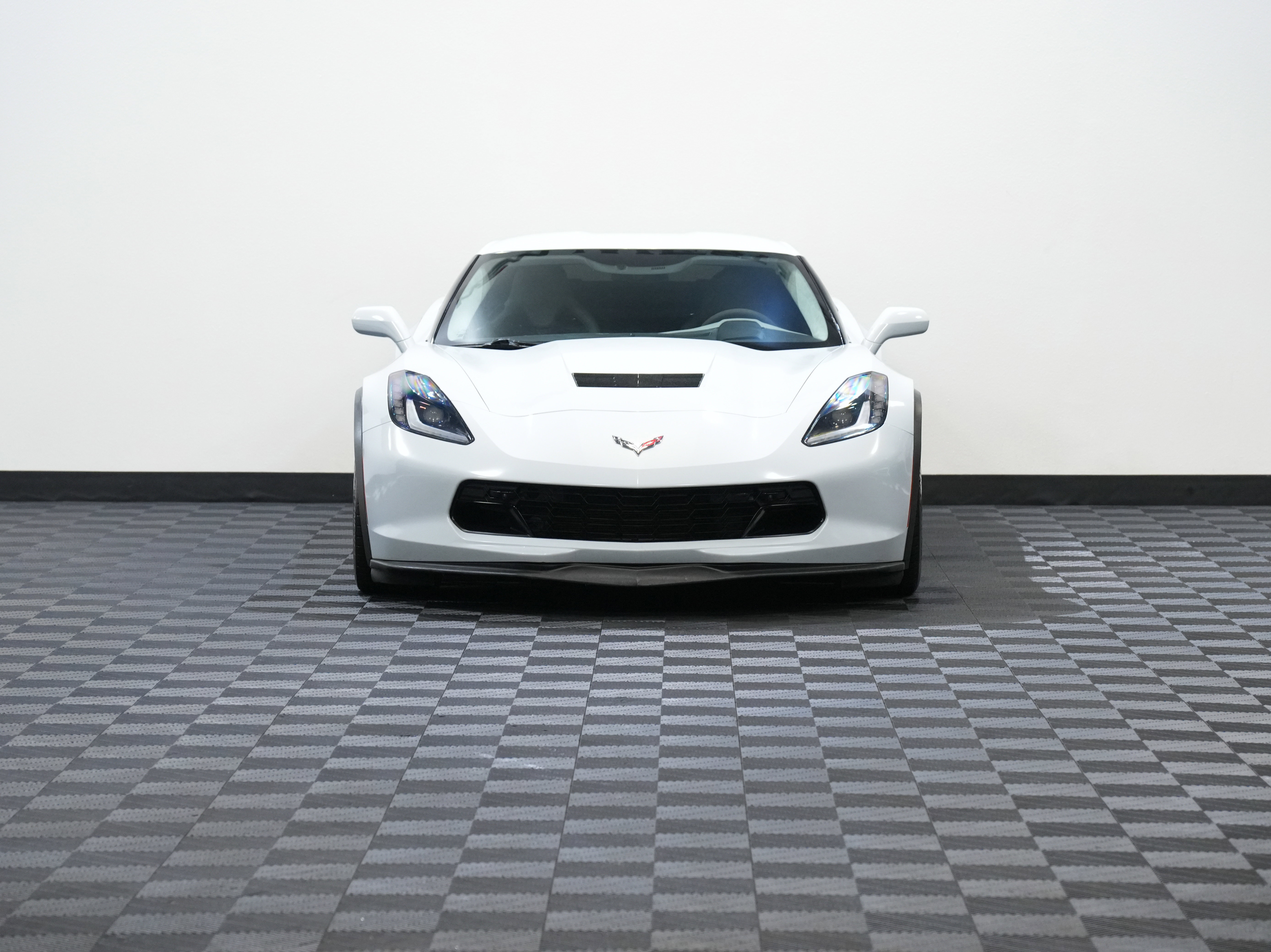 Used 2018 Chevrolet Corvette Grand Sport RWD image 4