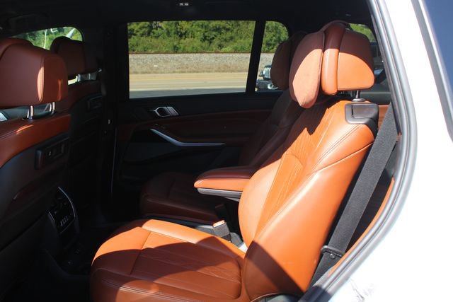 Used 2022 BMW ALPINA XB7 image 25