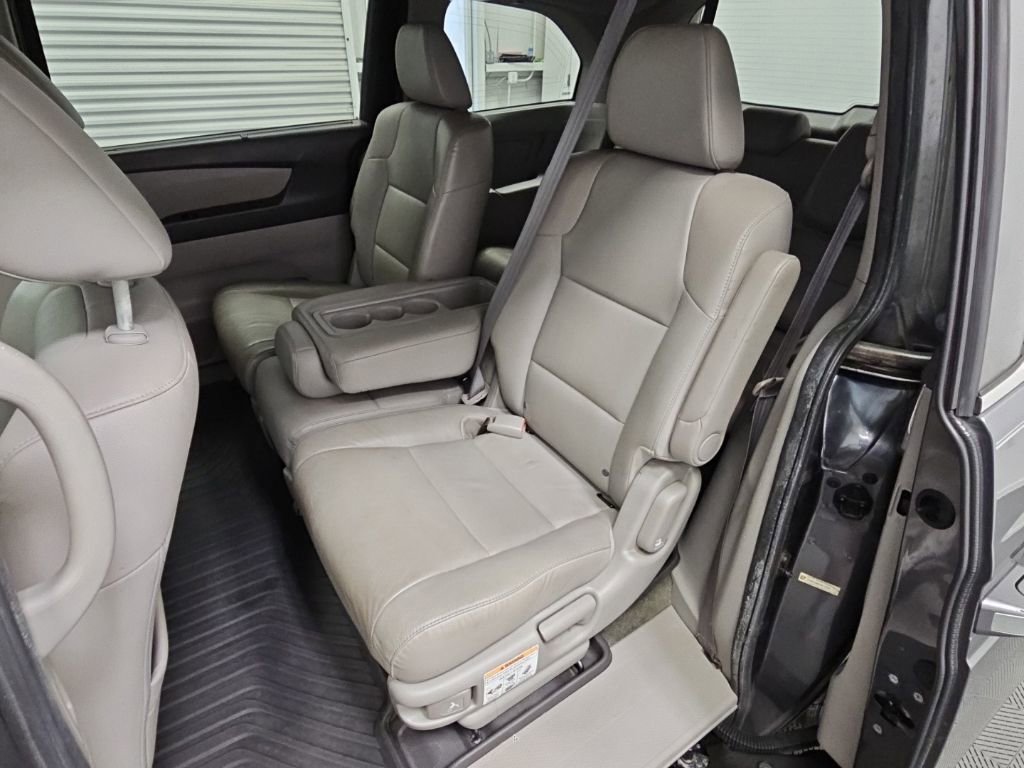 Used 2014 Honda Odyssey EX-L image 29