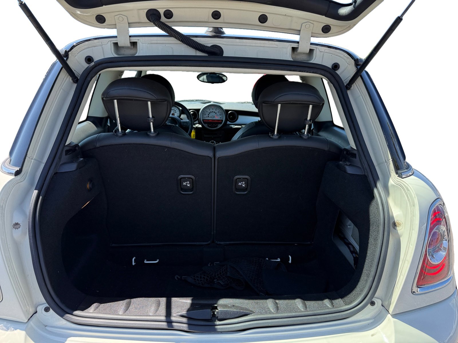 Used 2012 MINI Cooper Hardtop image 17