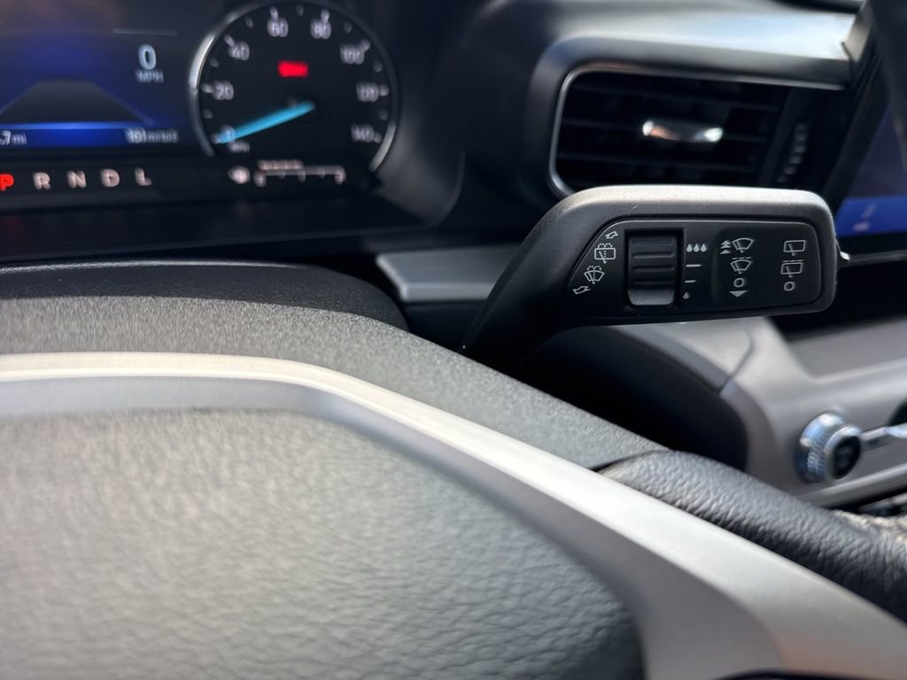 Used 2023 Ford Explorer XLT w/ Equipment Group 202A image 29