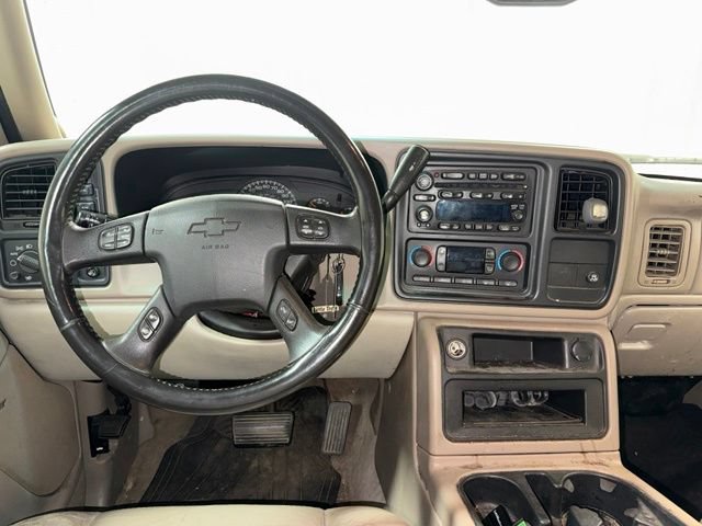Used 2005 Chevrolet Suburban LT w/ Preferred Equipment Group AWD/4WD image 17