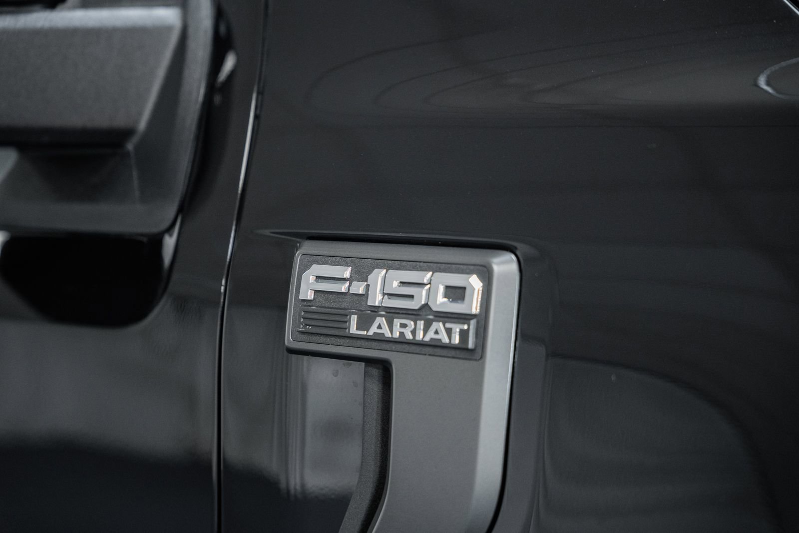 Certified 2023 Ford F150 Lariat w/ Equipment Group 502A High image 18