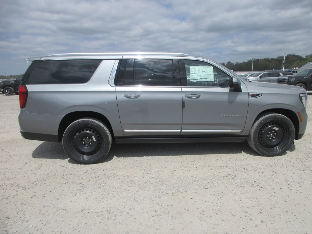 New 2026 GMC Yukon XL Denali image 3