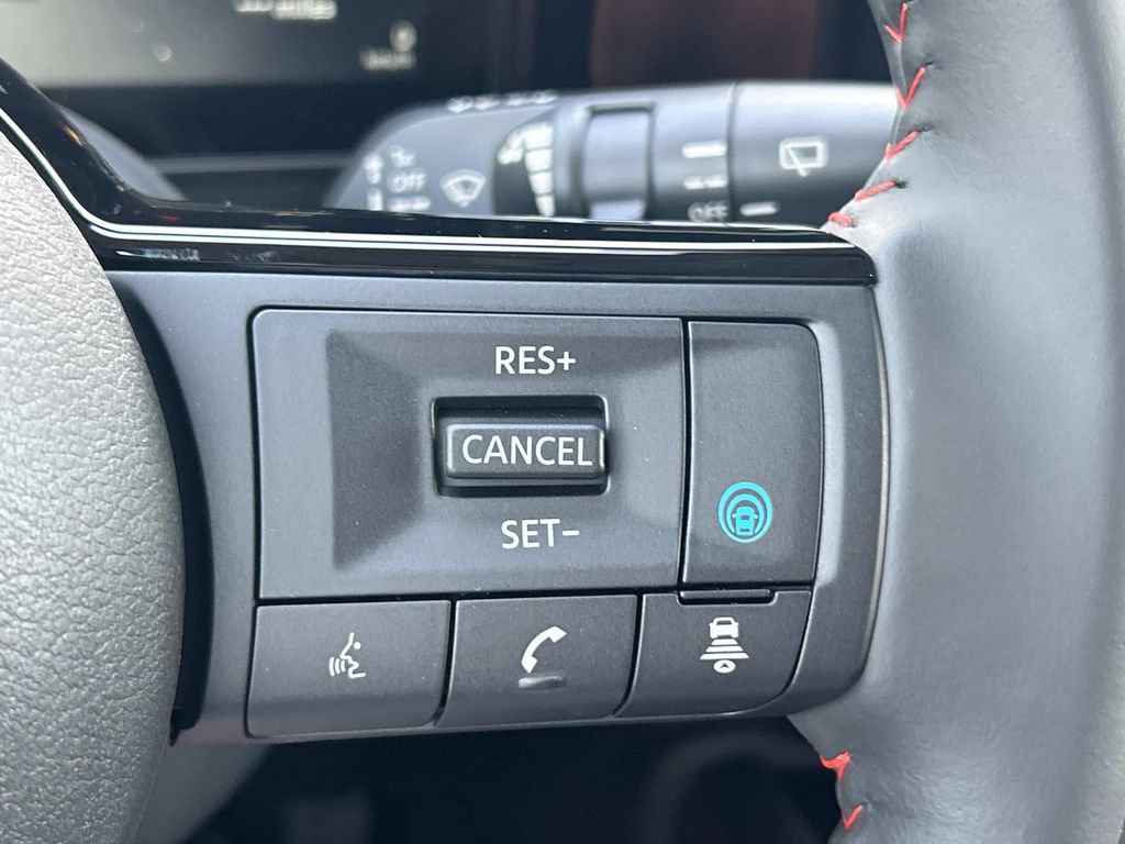 New 2026 Nissan Kicks SR w/ Cold Weather Package AWD/4WD image 28