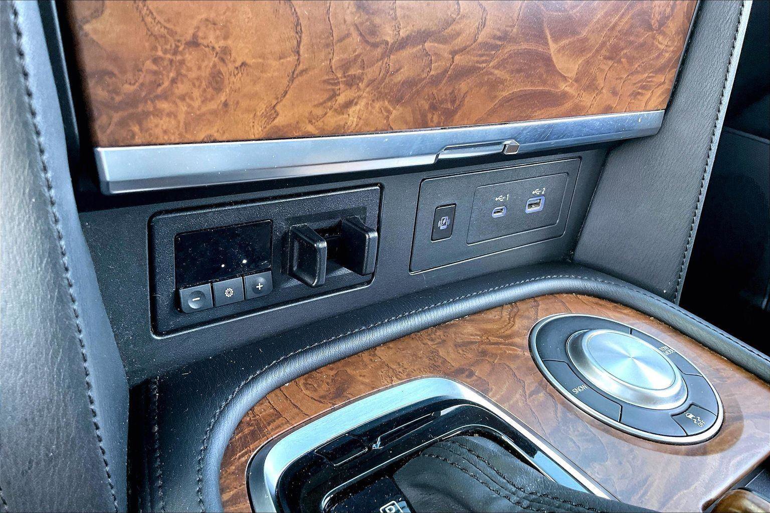 Certified 2023 Nissan Armada SL w/ Captain's Chairs Package RWD image 33