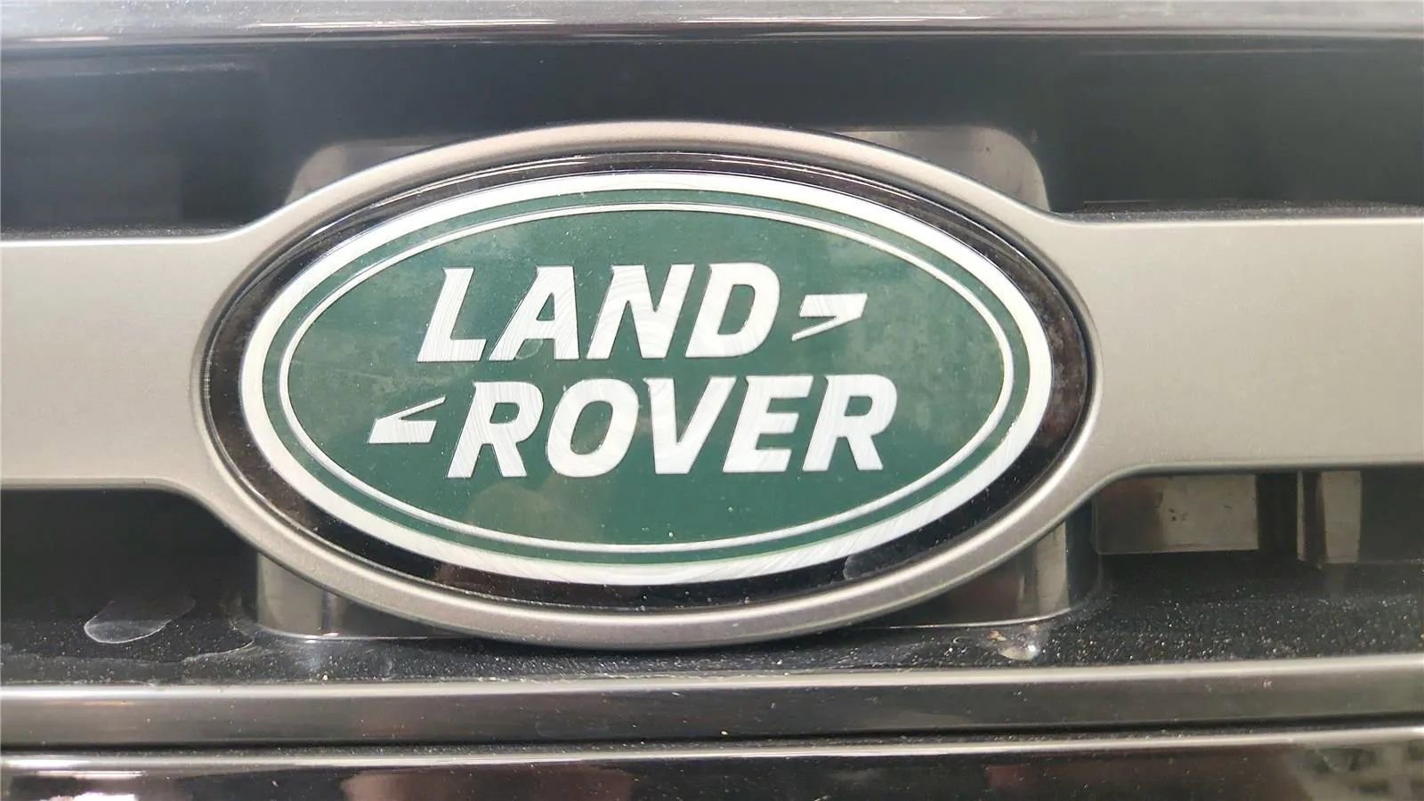 Used 2022 Land Rover Defender 90 V8 image 16