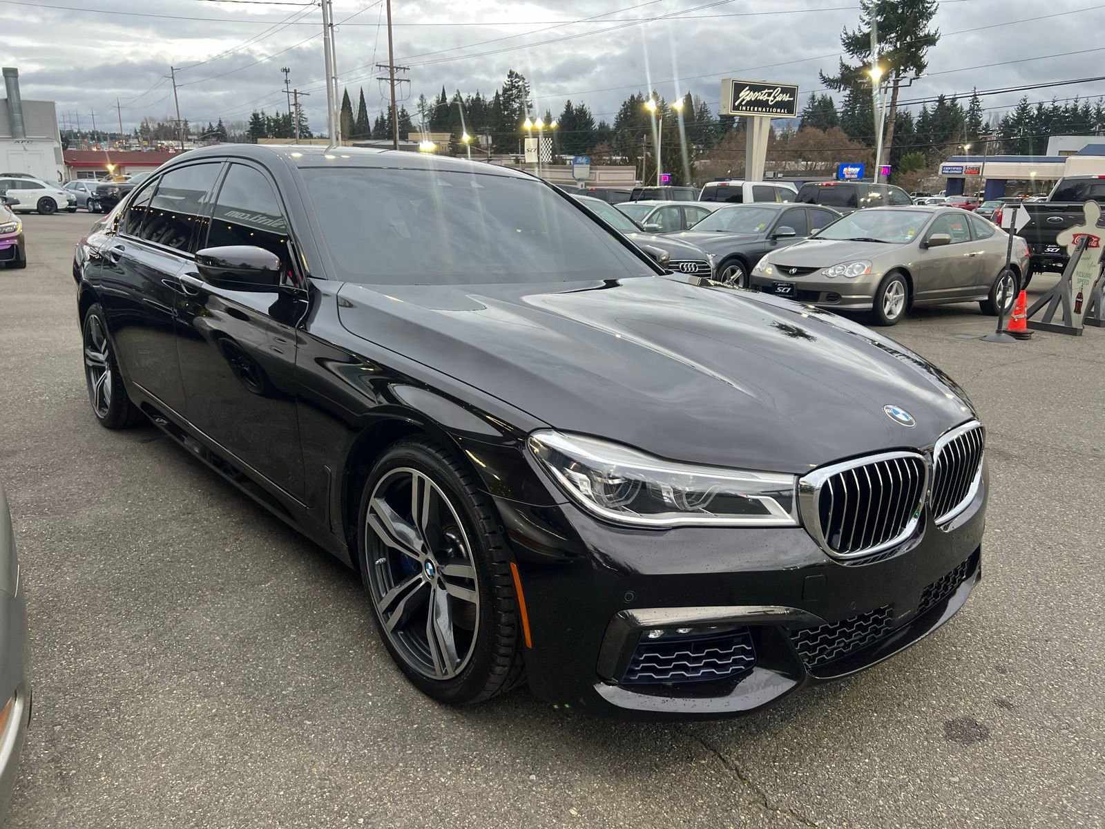 Used 2018 BMW 750i image 6