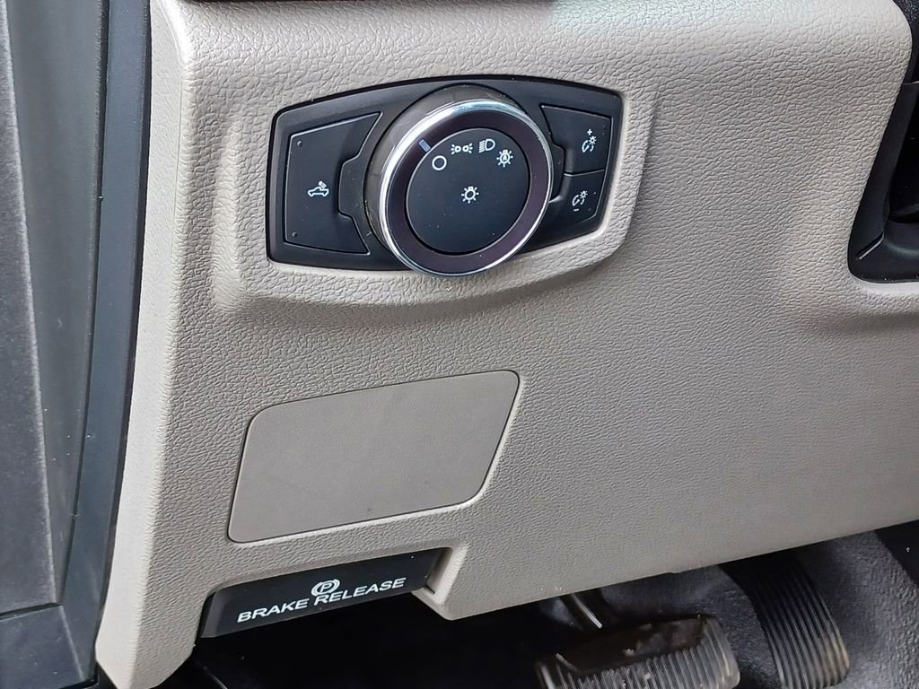 Used 2020 Ford F250 XL w/ STX Appearance Package AWD/4WD image 12