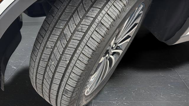 Used 2024 Lincoln Aviator AWD w/ Premium Package image 28