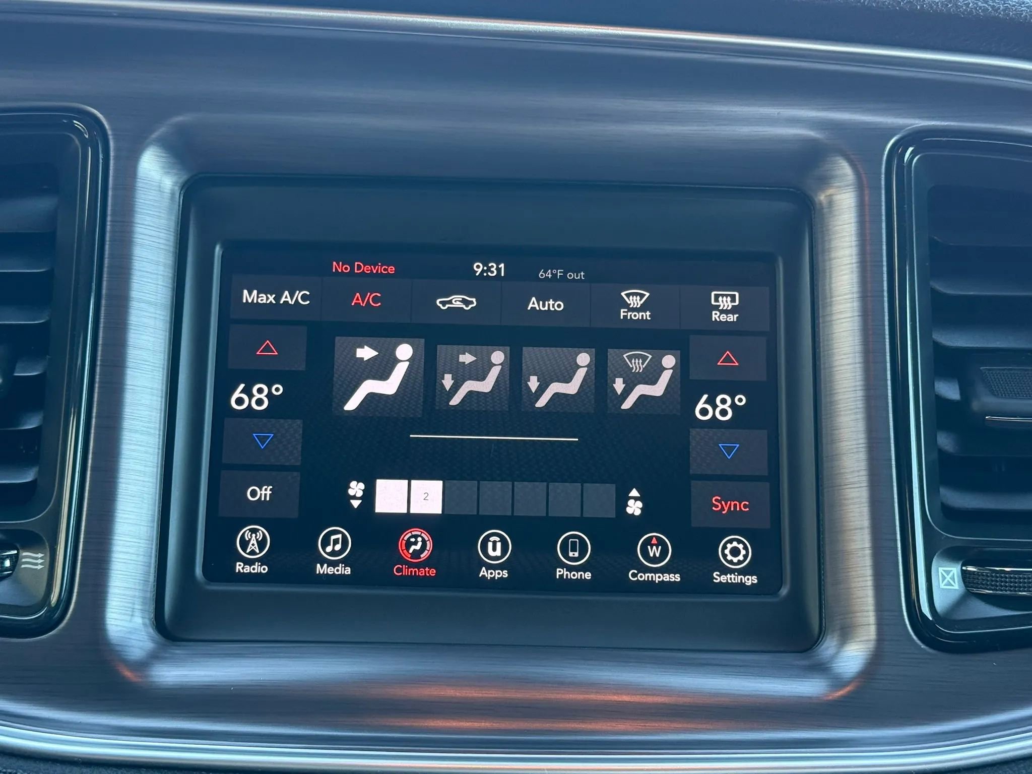 Used 2018 Dodge Challenger SXT w/ Driver Convenience Group RWD image 31