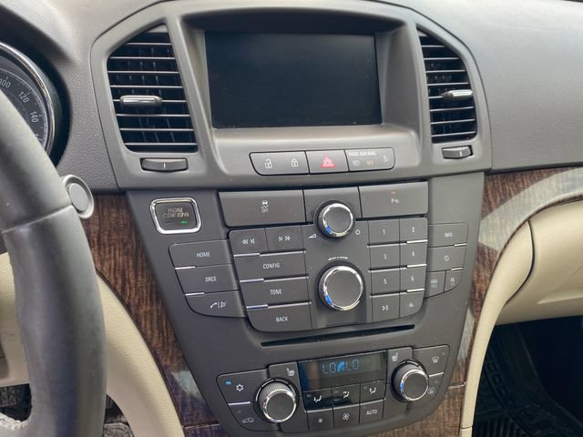 Used 2012 Buick Regal Premium FWD image 7