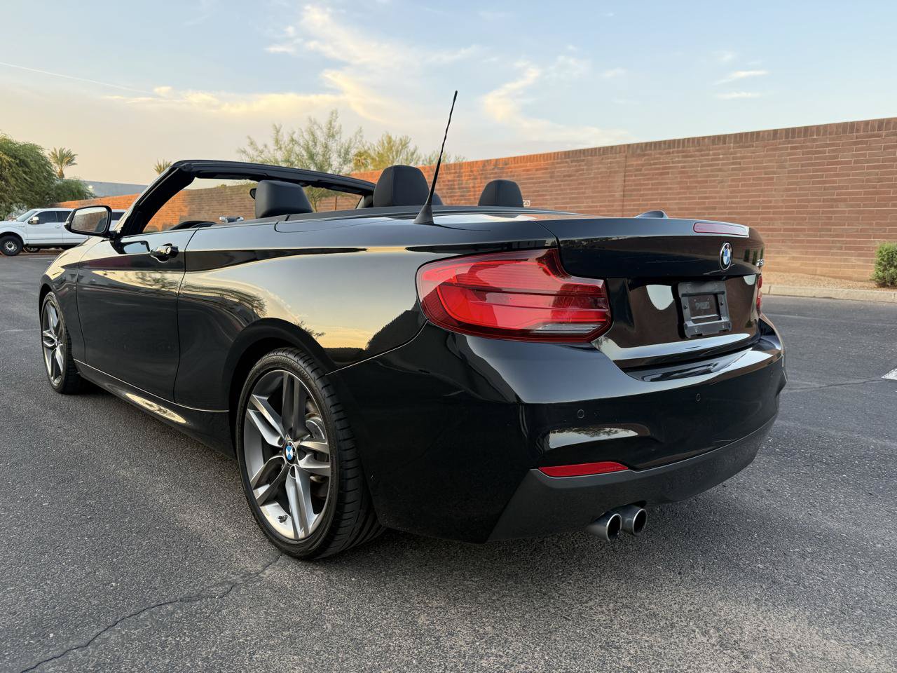 Used 2019 BMW 230i Convertible w/ M Sport Package RWD image 5