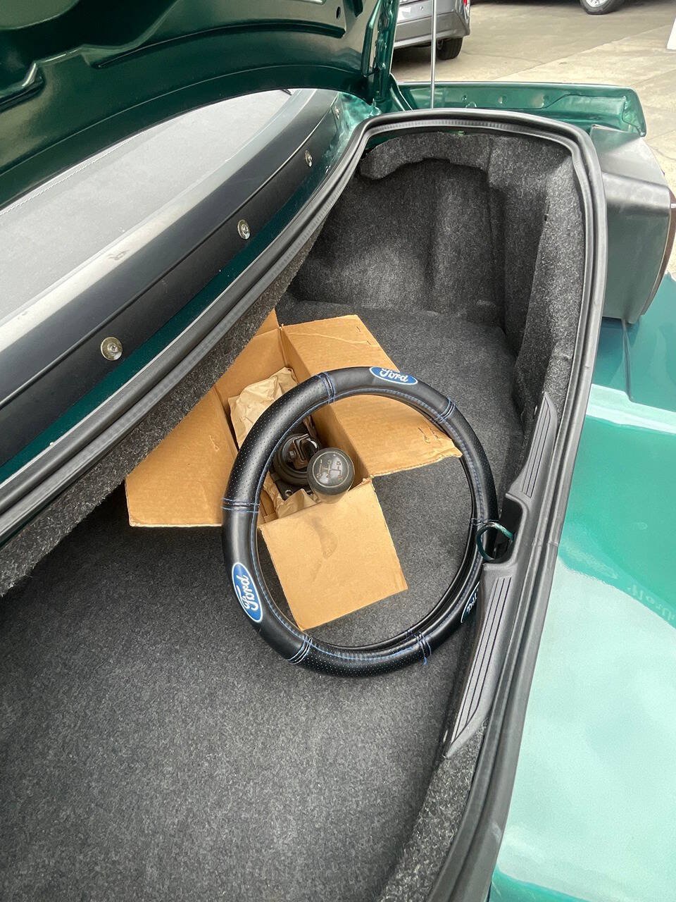 Used 2001 Ford Mustang Convertible RWD image 11