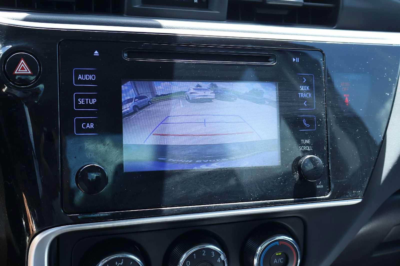 Used 2018 Toyota Corolla L FWD image 29