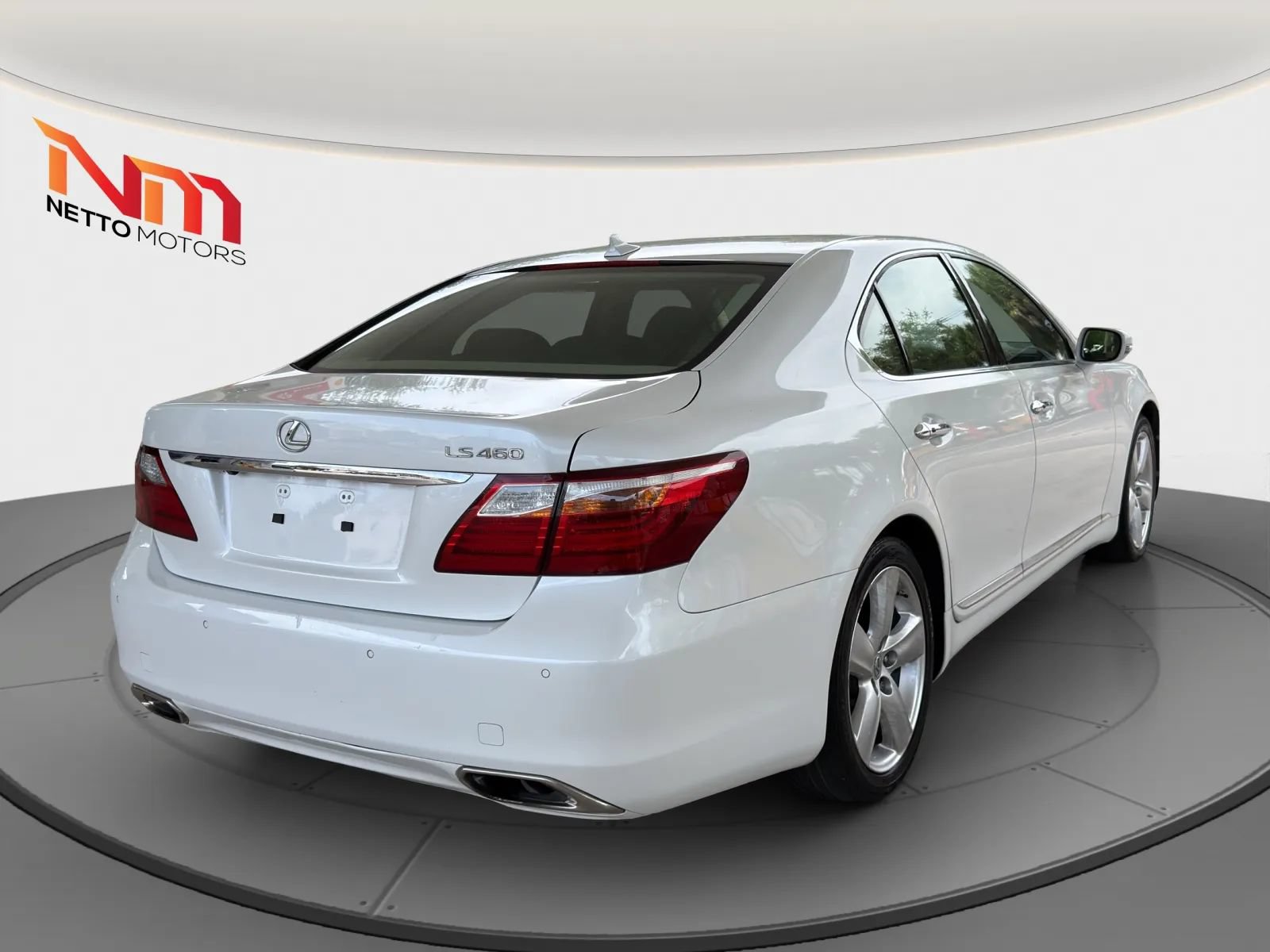 Used 2012 Lexus LS 460 w/ Comfort Pkg RWD image 5