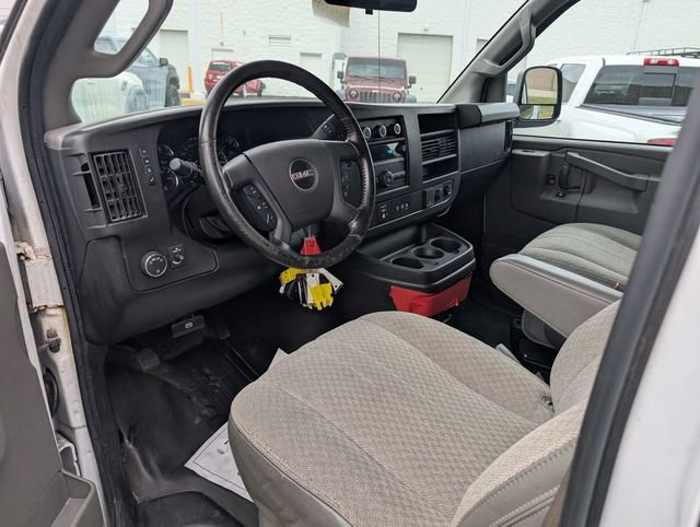 Used 2022 GMC Savana 2500 w/ Driver Convenience Package image 22