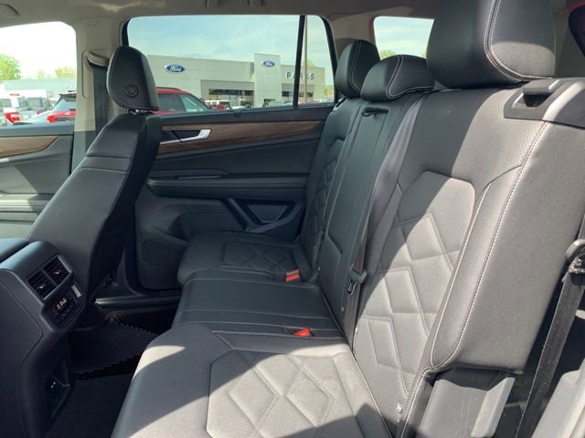 Used 2025 Volkswagen Atlas SE FWD image 18