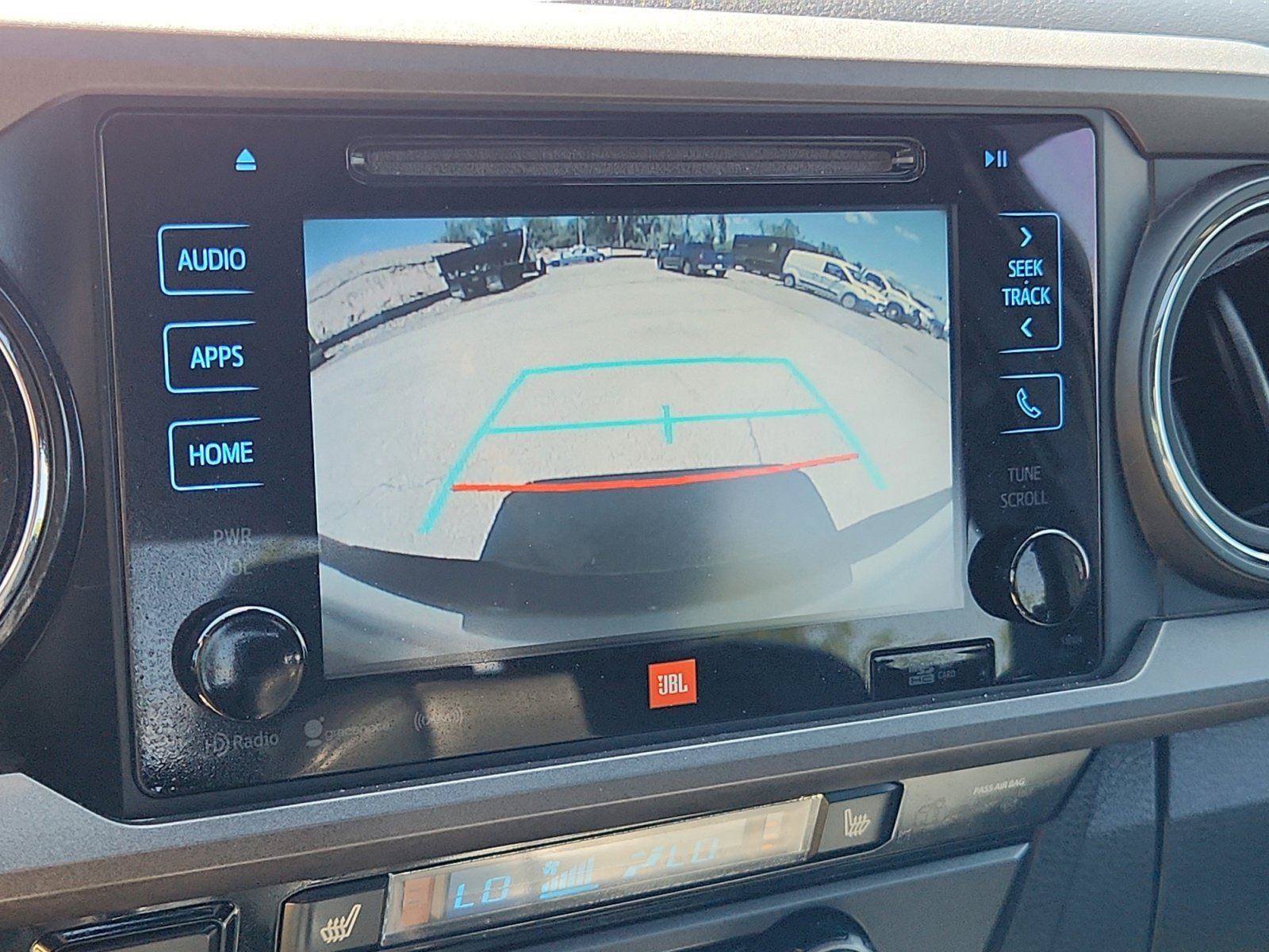Used 2018 Toyota Tacoma TRD Sport AWD/4WD image 23