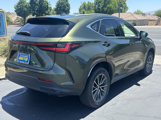 Used 2022 Lexus NX 250 FWD image 3