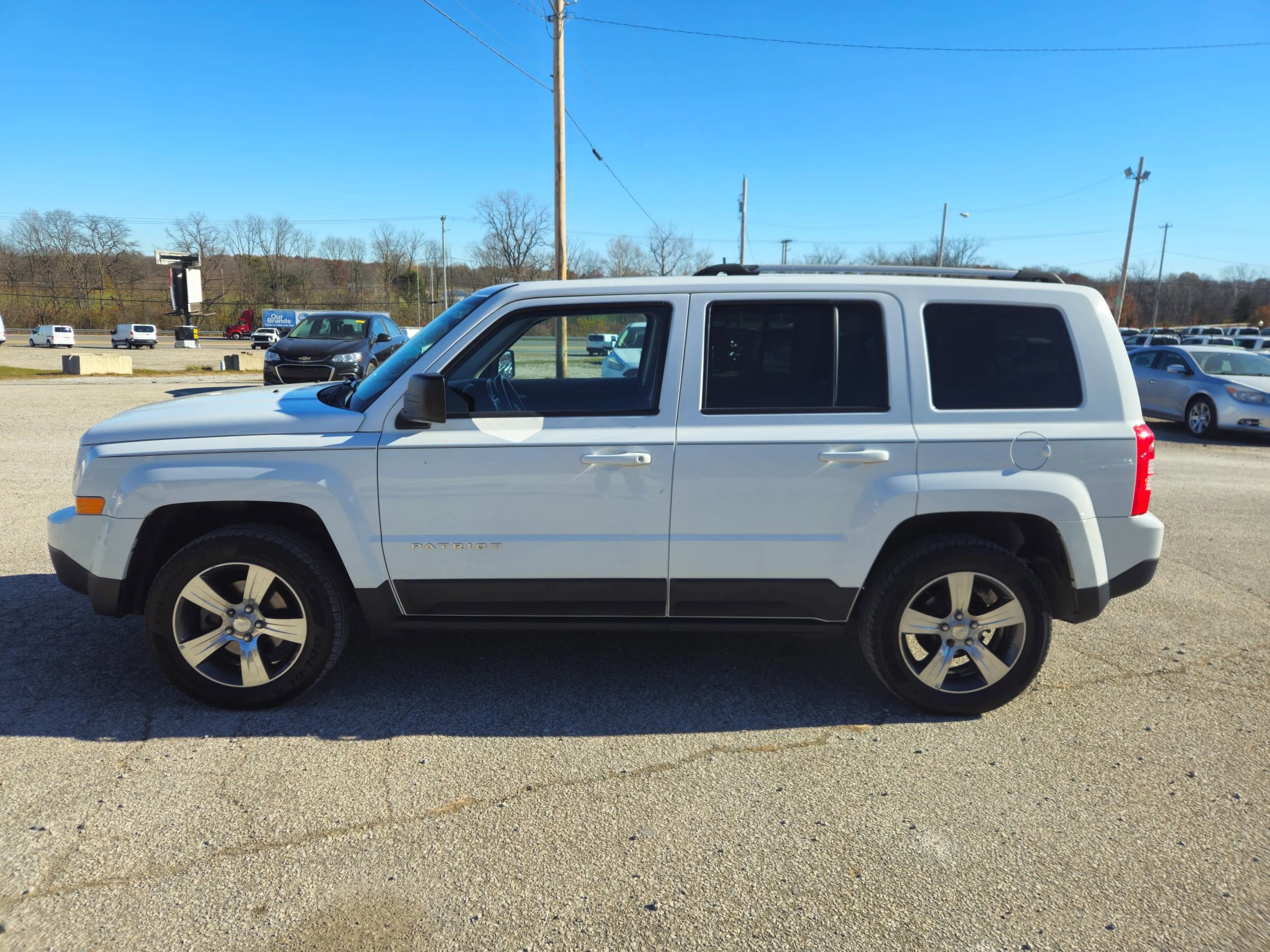 Used 2016 Jeep Patriot High Altitude image 1