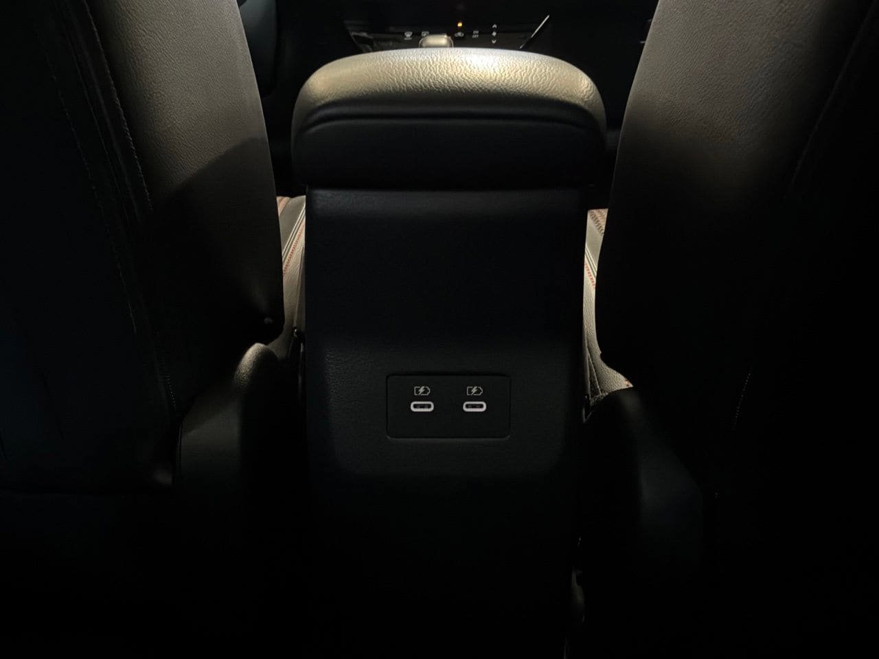 Used 2026 Nissan Kicks SR FWD image 13