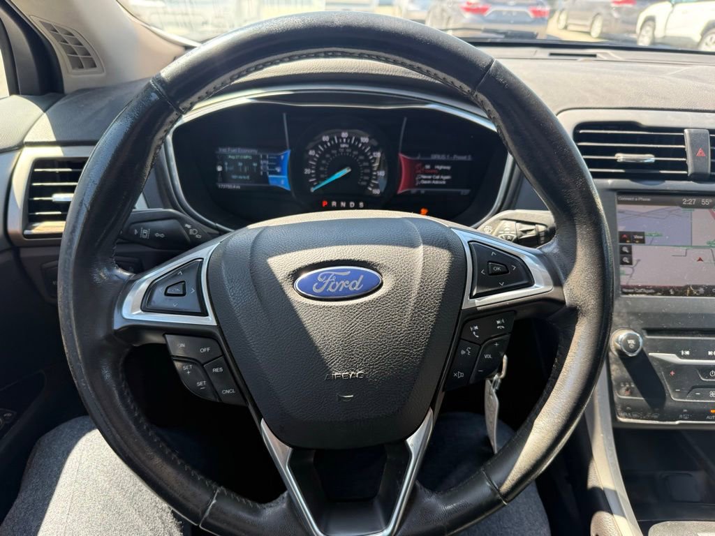 Used 2014 Ford Fusion SE w/ Equipment Group 202A FWD image 7