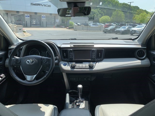 Used 2017 Toyota RAV4 Limited AWD/4WD image 30